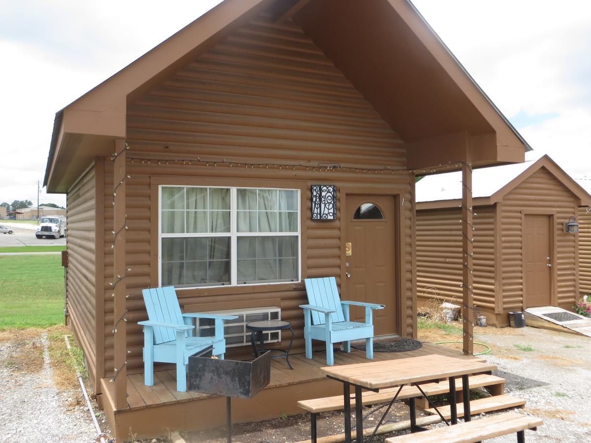 All Tucked Inn Cabins Stockdale Exterior foto